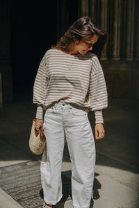 Sweat Marcel en maille rayée beige et écrue à fil métallisé argenté