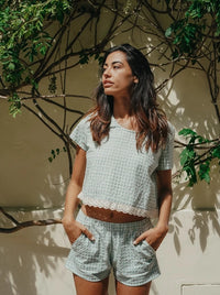 Short Minara