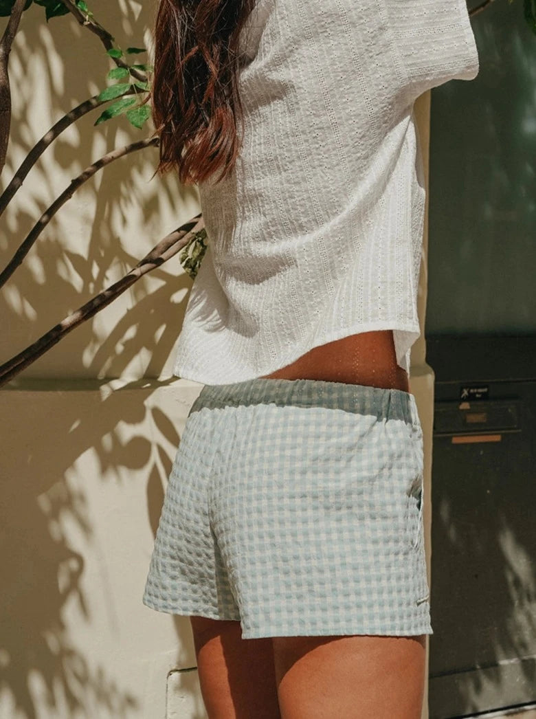 Short Minara
